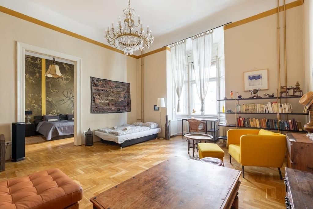 Bourgeois Boheme Apt. 88 M² City Center Budapest Kültér fotó