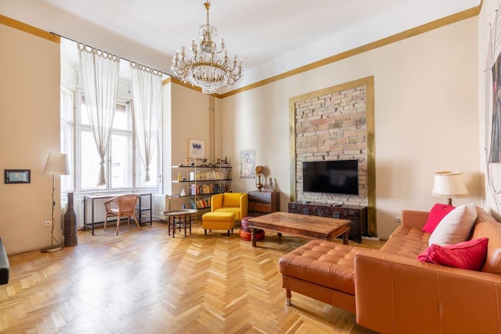 Bourgeois Boheme Apt. 88 M² City Center Budapest Kültér fotó